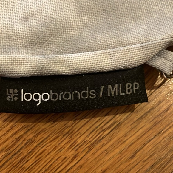 NWT Tie Dyed Grey New York Mets Fabric Wristlet - Picture 7 of 8